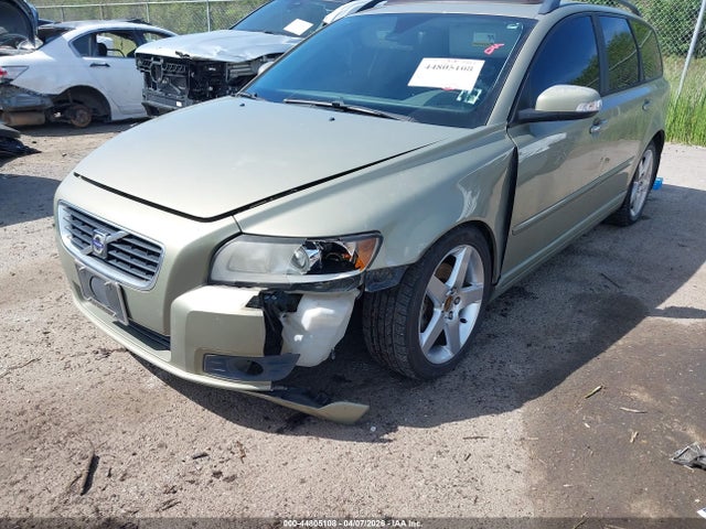 Volvo V50 2.4i