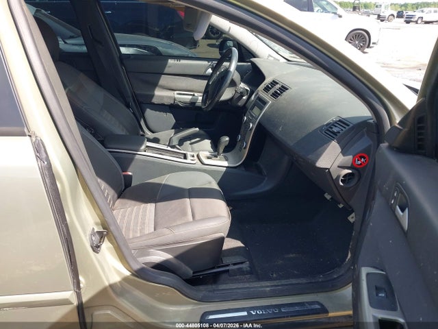Volvo V50 2.4i