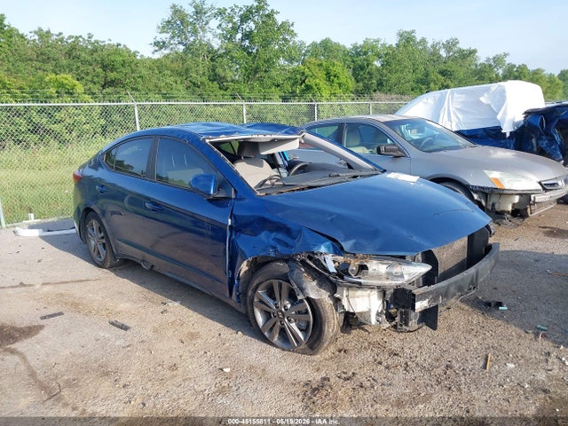 Salvage Hyundai ELANTRA Image