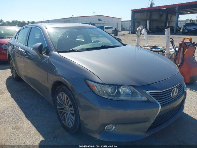 Salvage Lexus Es Image