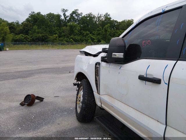 Ford F-250 Xl