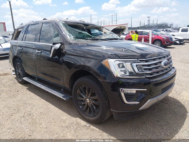 Salvage Ford Expedition Image