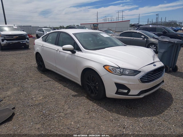Salvage Ford Fusion Image