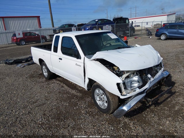 Salvage Nissan Frontier Image