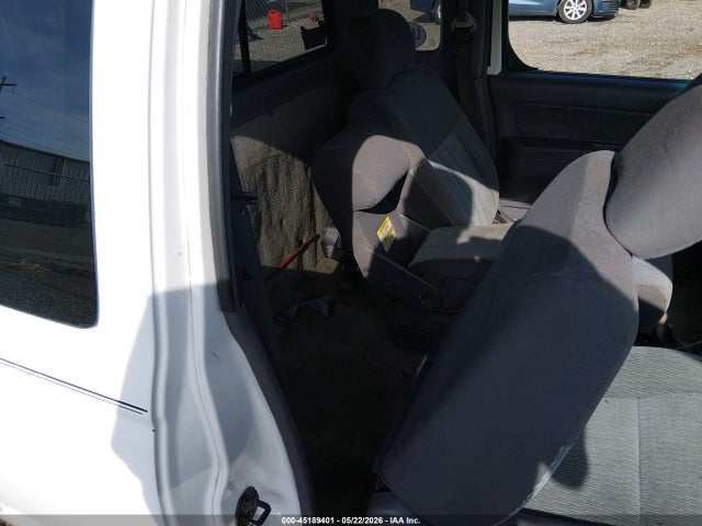 Nissan Frontier Xe