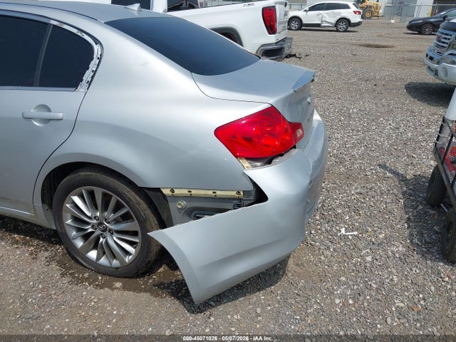 INFINITI G37 Journey