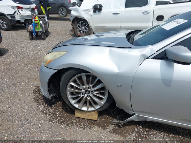 INFINITI G37 Journey