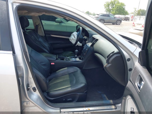 INFINITI G37 Journey