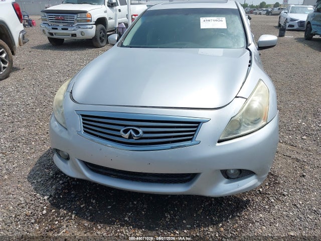 INFINITI G37 Journey