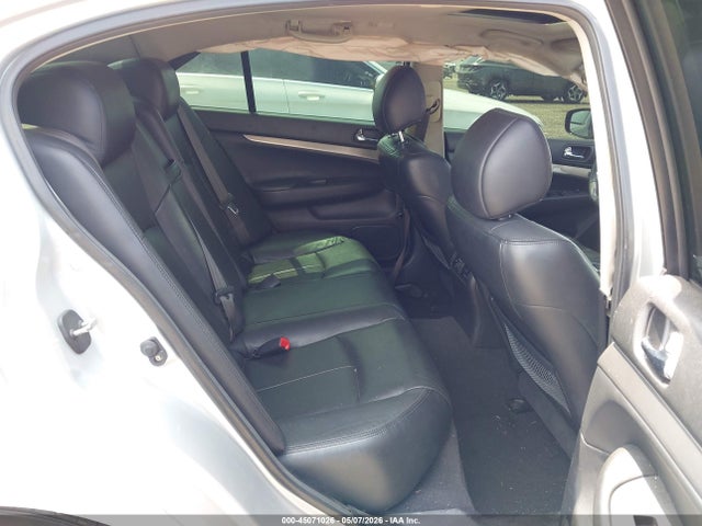 INFINITI G37 Journey