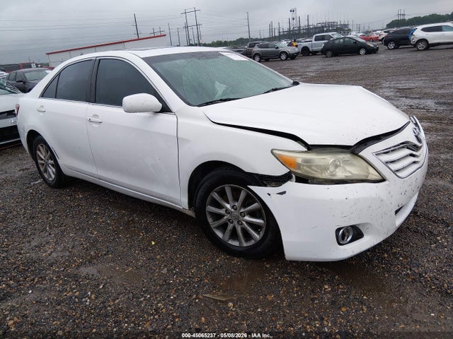 Salvage Toyota Camry Image