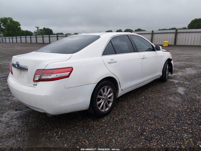 Toyota Camry Xle V6