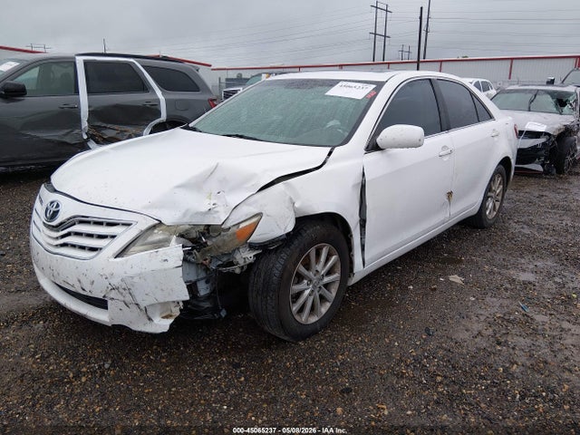 Toyota Camry Xle V6
