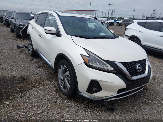 Salvage Nissan Murano Image