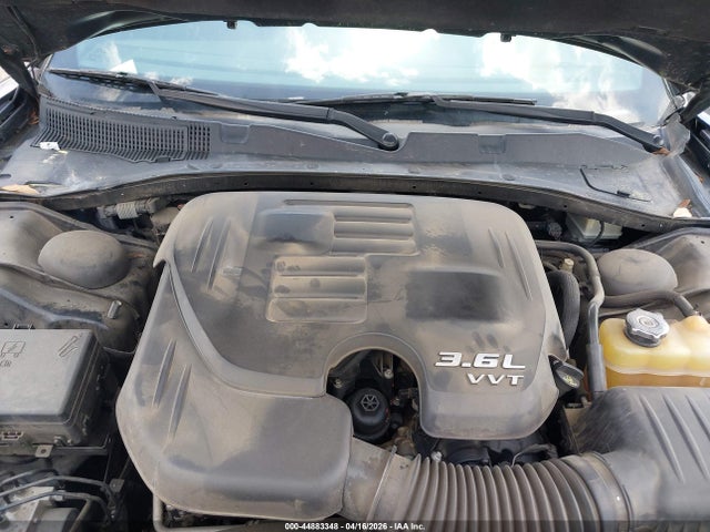 Dodge Charger Se