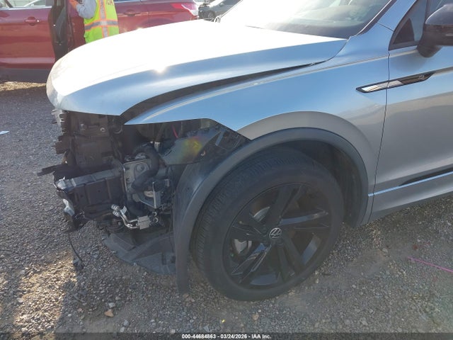 Volkswagen Tiguan 2.0t Se R-line Black