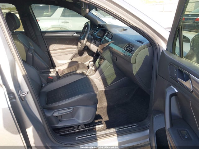 Volkswagen Tiguan 2.0t Se R-line Black