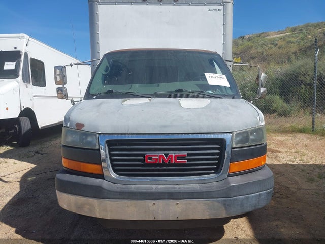 General Motors Savana Cutaway