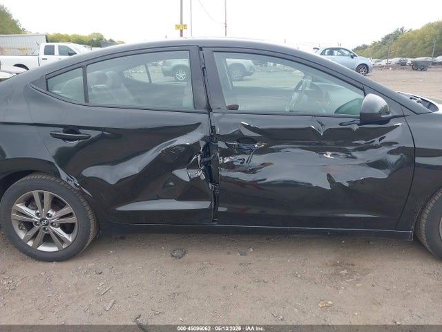 Hyundai ELANTRA Value Edition