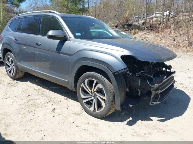 Salvage Volkswagen Atlas Image