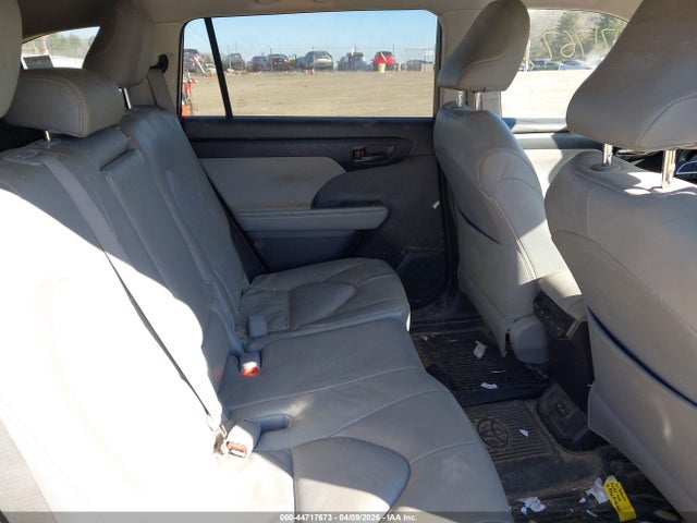Toyota Highlander Hybrid Le
