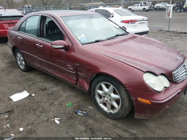 Salvage Mercedes-Benz C-Class Image