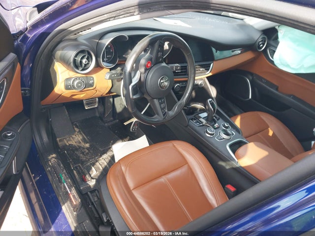 Alfa Romeo Giulia Awd