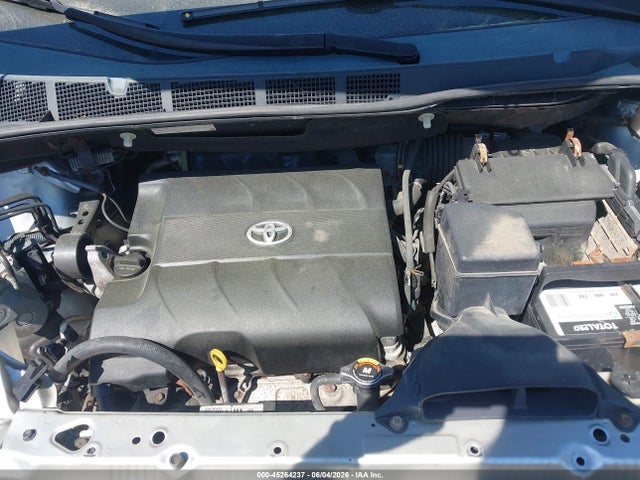 Toyota Sienna Xle