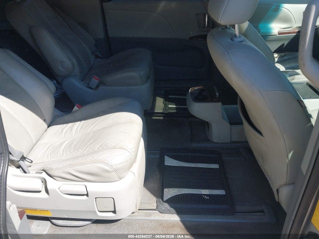 Toyota Sienna Xle