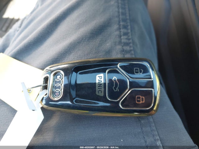 Audi A4 2.0t Premium