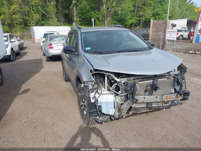 Salvage Toyota RAV4 Image