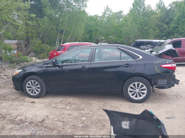 Toyota Camry Le