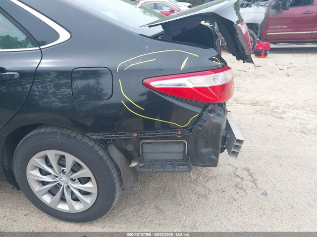 Toyota Camry Le
