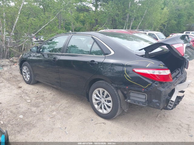 Toyota Camry Le