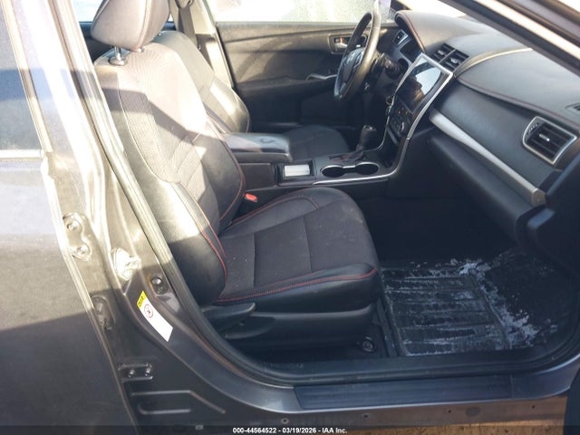 Toyota Camry Se
