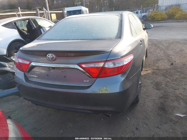 Toyota Camry Se