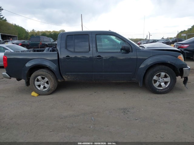 Nissan Frontier Sv