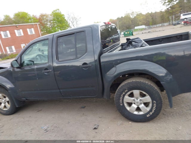 Nissan Frontier Sv