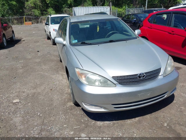 Salvage Toyota Camry Image