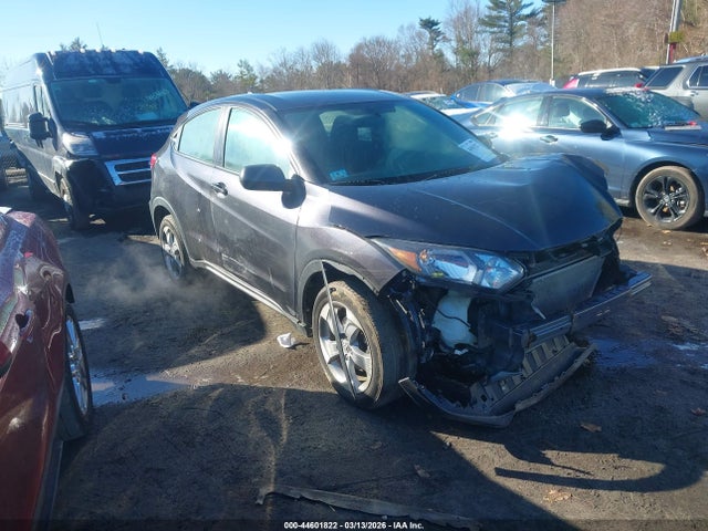 Salvage Honda HR-V Image