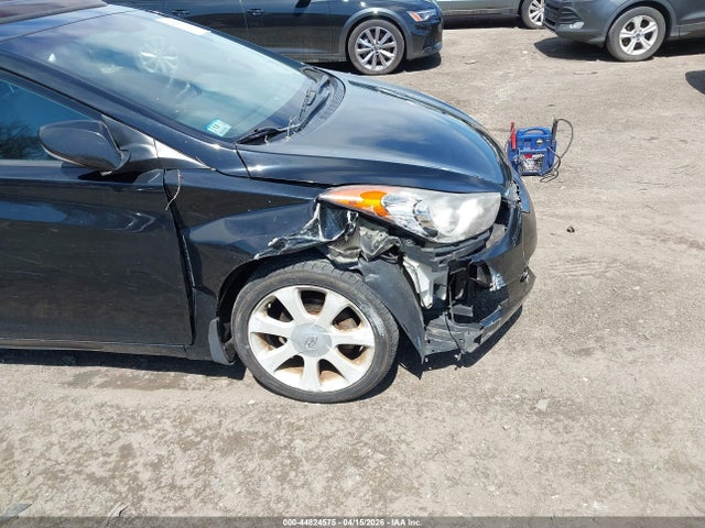 Hyundai ELANTRA Limited