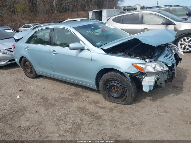 Salvage Toyota Camry Image