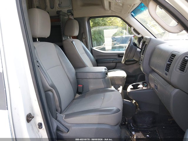 Nissan Nv Sv V8