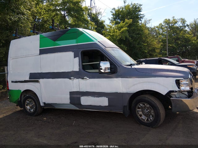 Nissan Nv Sv V8