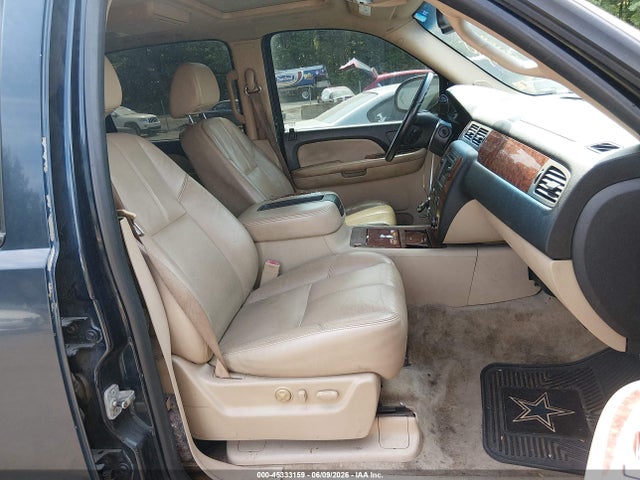 Chevrolet Suburban 1500 Ltz
