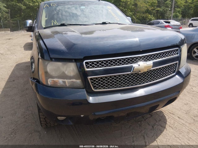 Chevrolet Suburban 1500 Ltz