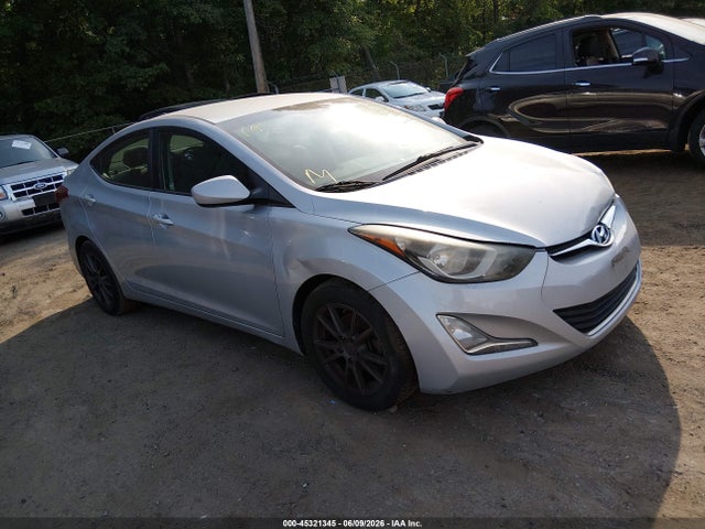 Salvage Hyundai ELANTRA Image