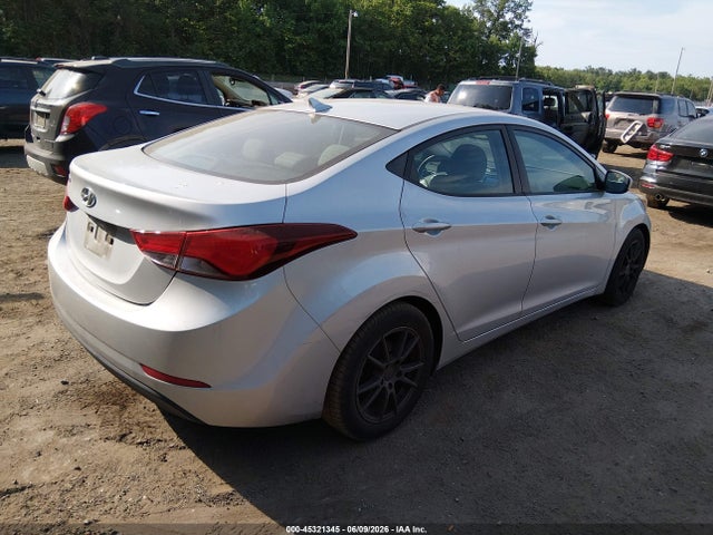 Hyundai ELANTRA Se