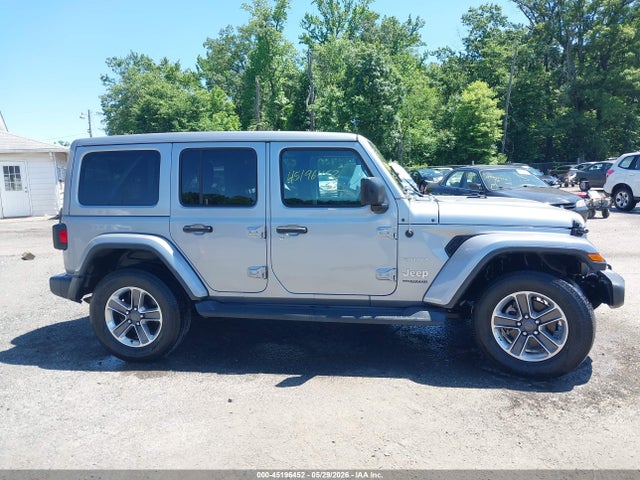 Jeep Wrangler Sahara 4x4