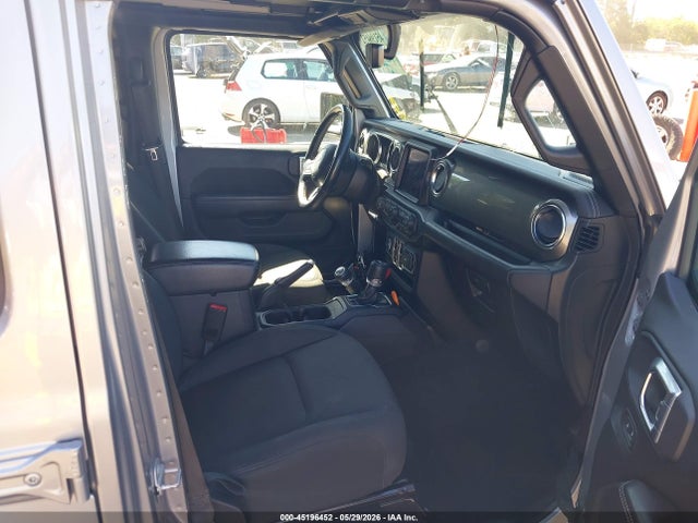 Jeep Wrangler Sahara 4x4